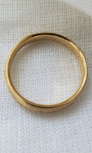 Load image into Gallery viewer, Rebecca Overmann 14K Gold "The Crater Line" Band