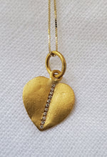 Load image into Gallery viewer, Heart Leaf 24K Gold Diamond Pendant