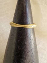 Load image into Gallery viewer, Adel Chefridi wavy diamond band in 18K gold
