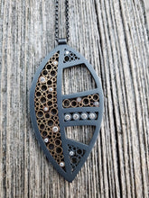 Load image into Gallery viewer, Belle Brooke Cielo Deco Leaf Dia Pendant