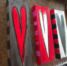 Load image into Gallery viewer, Turner Hearts set of 3
