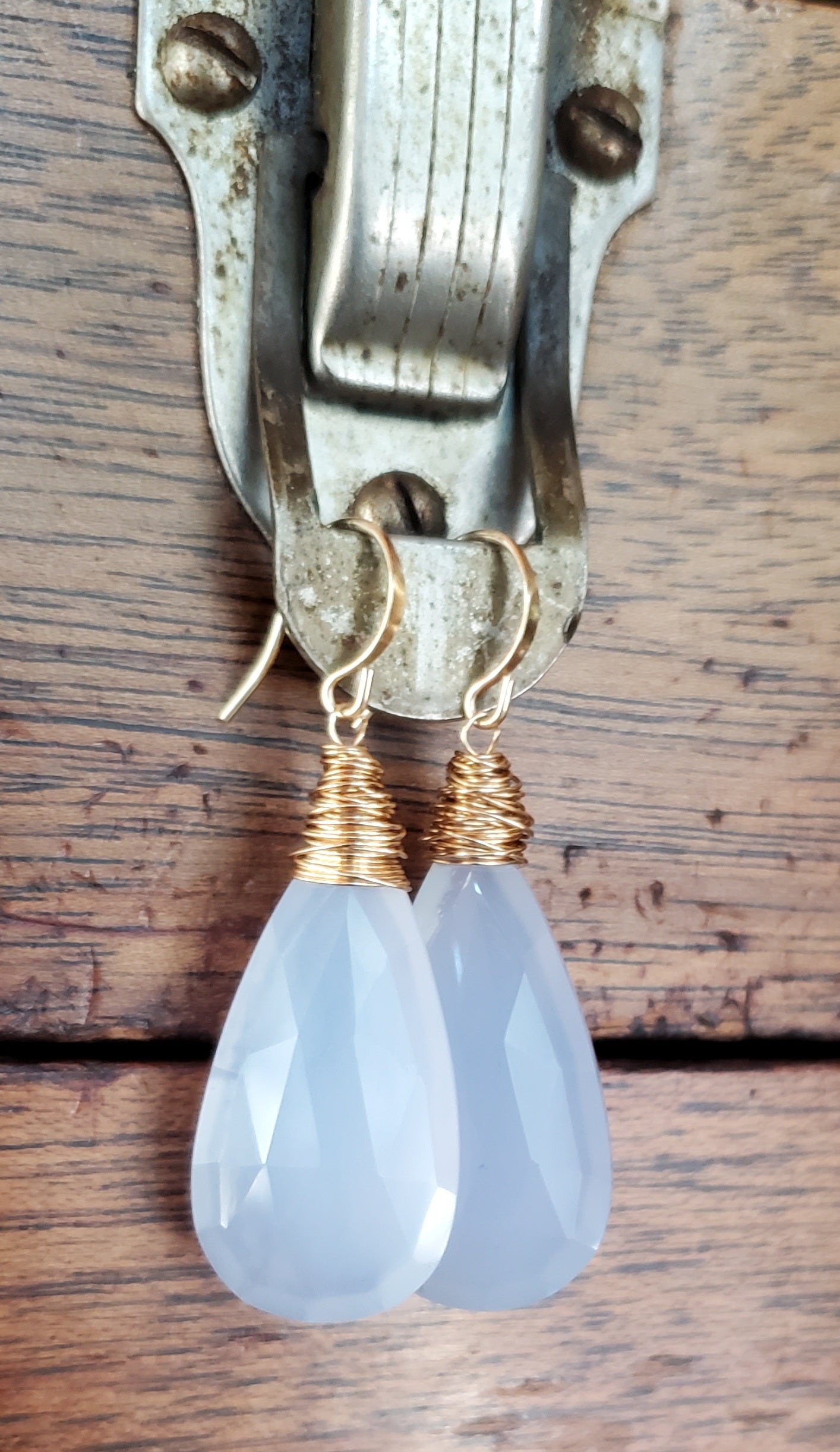 Simon & LuLu 14K gold Chalcedony er