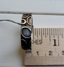 Load image into Gallery viewer, Martha Sullivan Sterling Silver high Om Band
